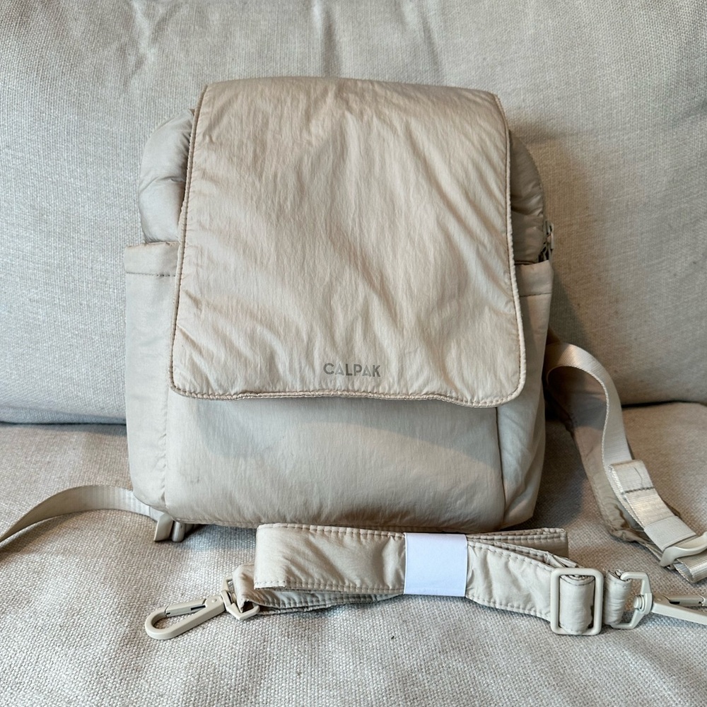 Calpak Convertible Diaper Bag EUC in Oatmeal